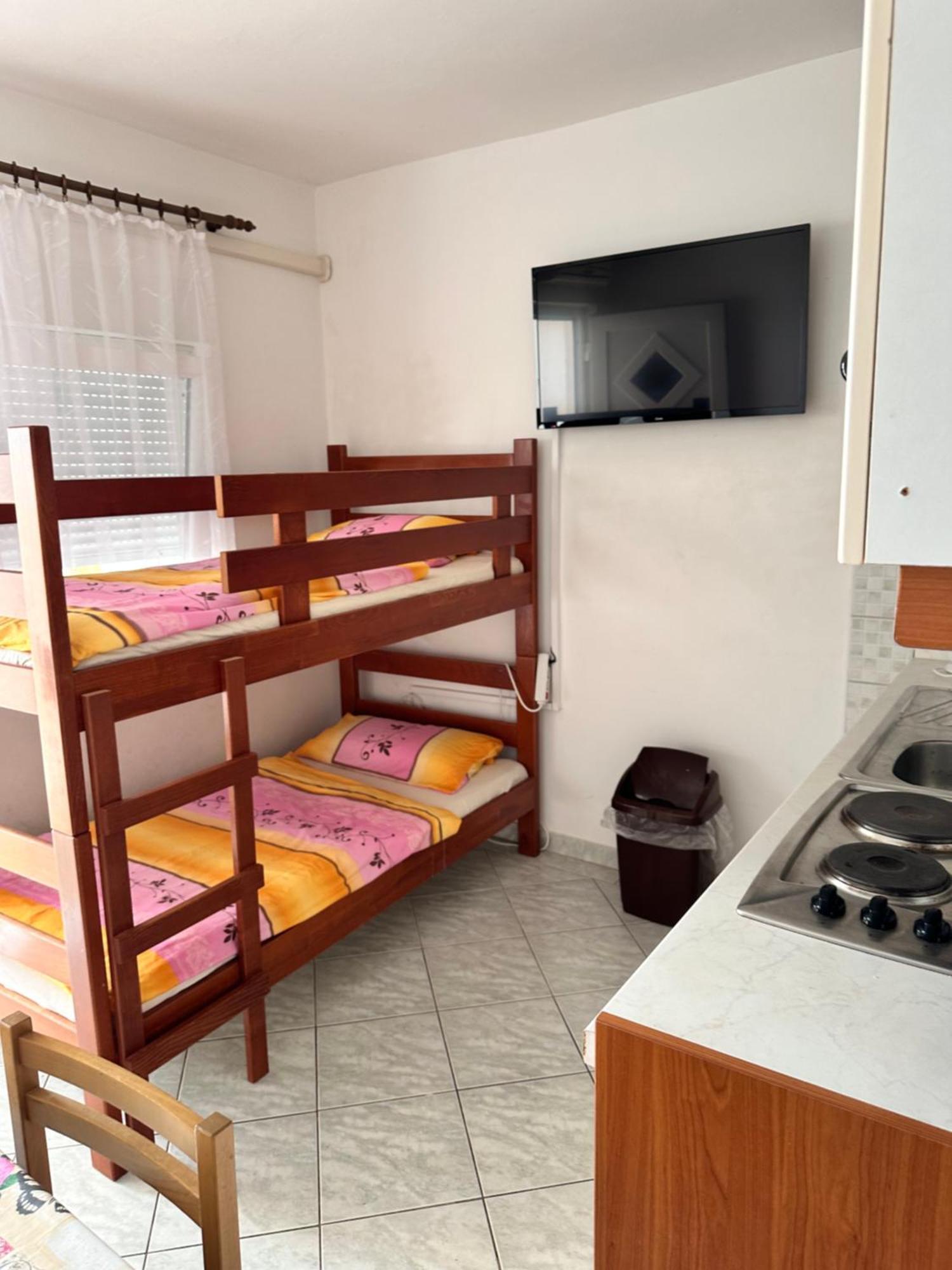 Apartments Kristina Вир Экстерьер фото